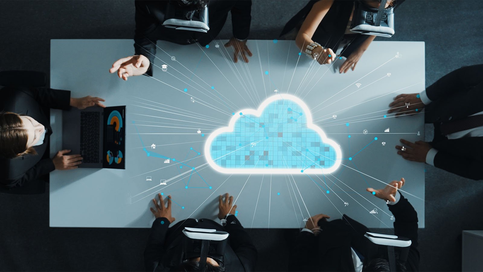 Cloud strategy and assessment for effective cloud transformation services